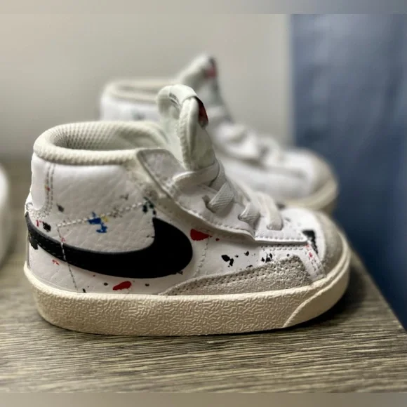 Nike Blazer Mid ‘77 baby toddler Td Paint Splatter White/Black’ Sneaker Size 5C